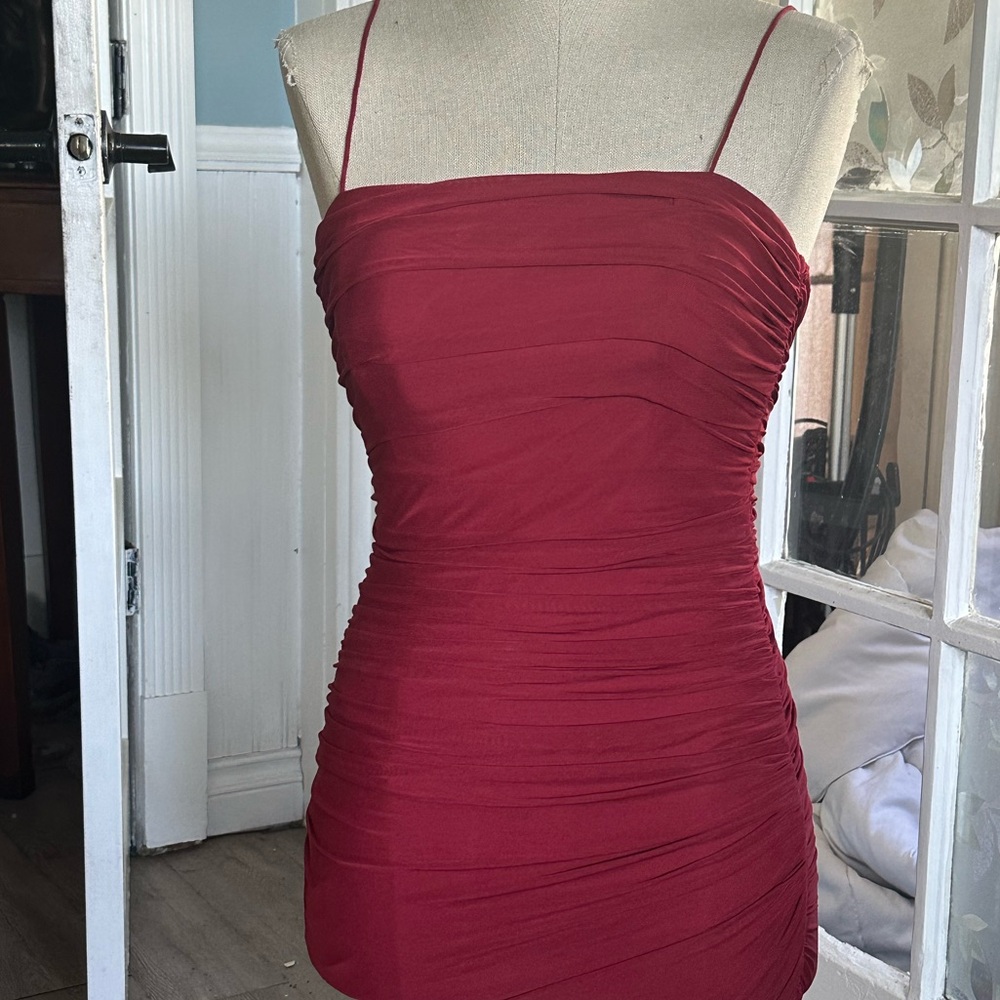 ✔️#15 BNWOT PRINCESS POLLY Red Ruched Dress